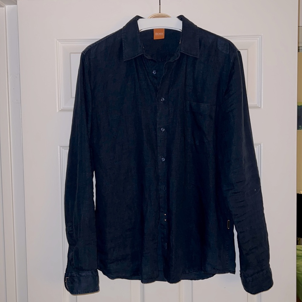Pre-owned, in good condition. Boss Hugo Boss casual button down shirt